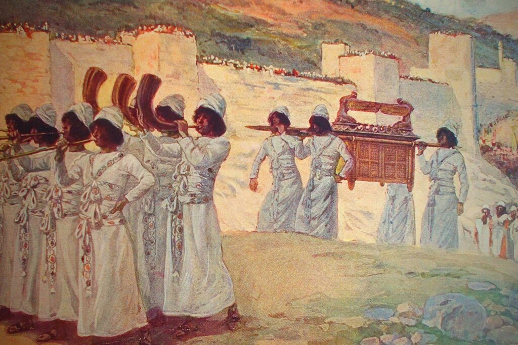 El Arca de la Alianza llevada alrededor de las murallas de Jericó con trompetas