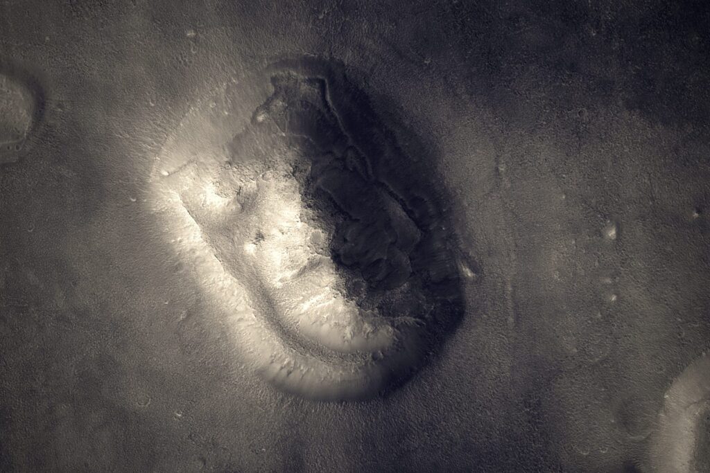 Vista de alta resolución de HiRISE del relieve de Cydonia conocido como la Cara de Marte