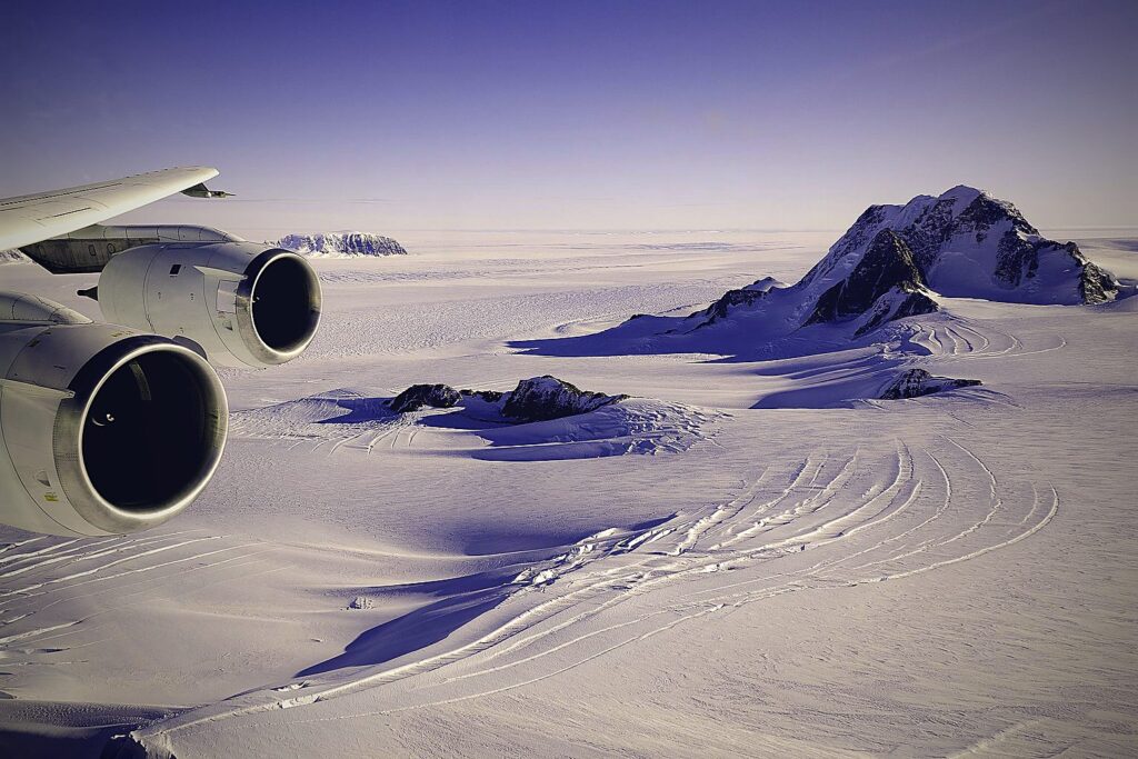 Survey aircraft over the West Antarctic ice sheet, the flights that map what is under Antarctica's ice